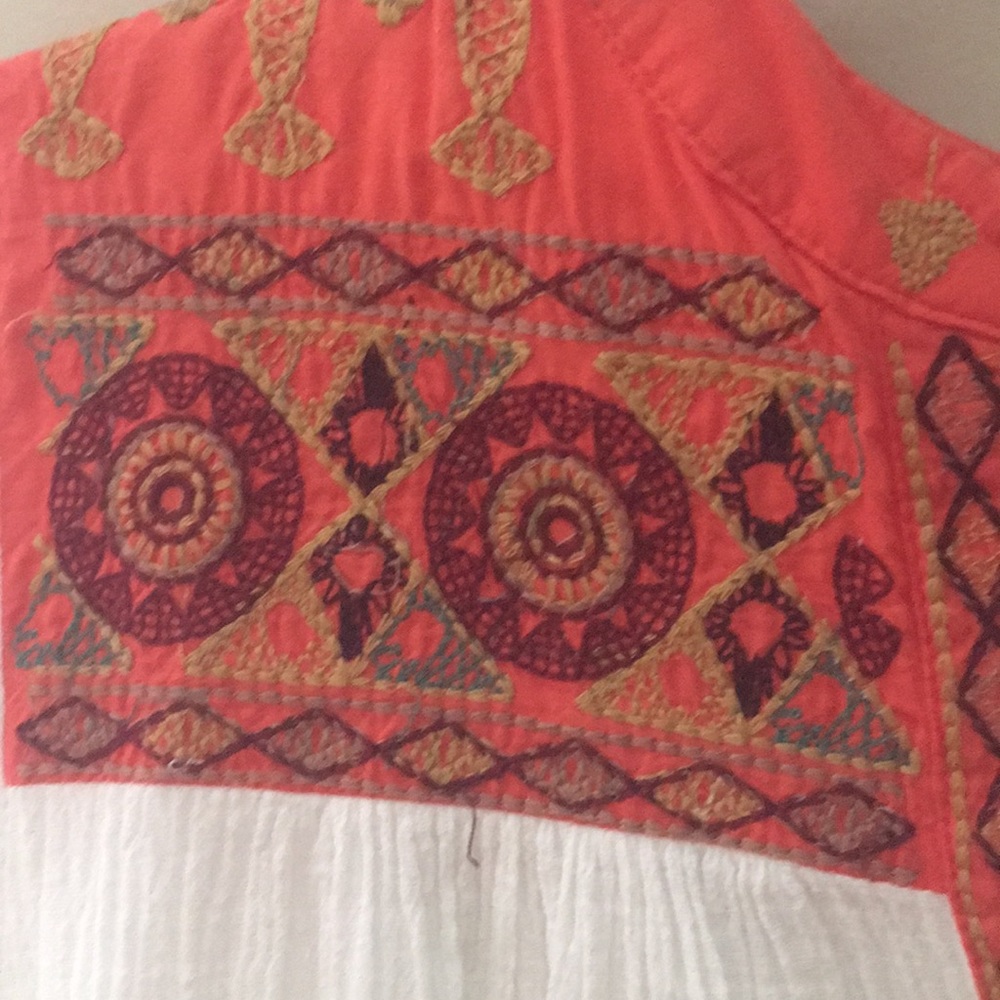 Patterned Dress - Picture 3 of 4